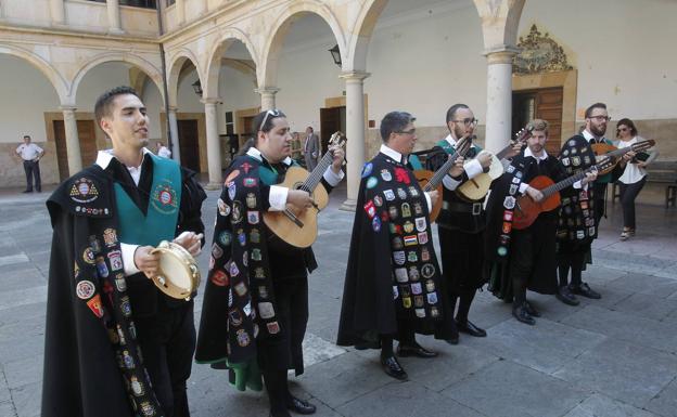 La erótica inocentada de la tuna de Oviedo