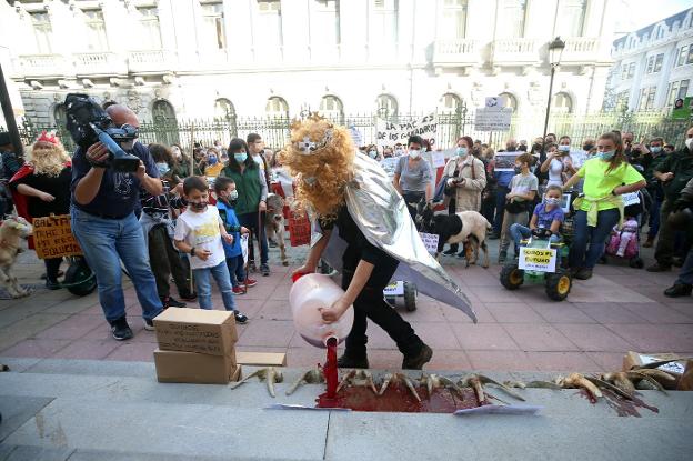 La desesperación de los ganaderos lleva la tensión a las puertas de Presidencia