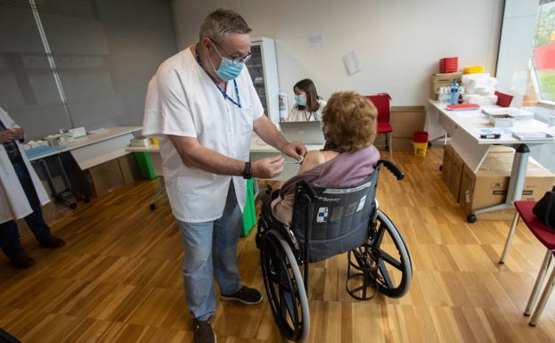 El Principado detecta 21 brotes en las residencias de mayores