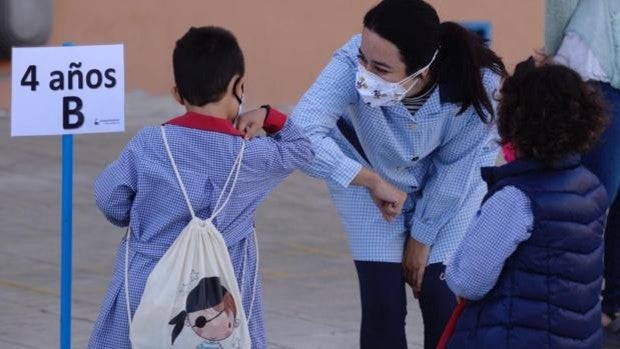 Los requisitos para la nueva ayuda de 100 euros al mes por hijo a cargo