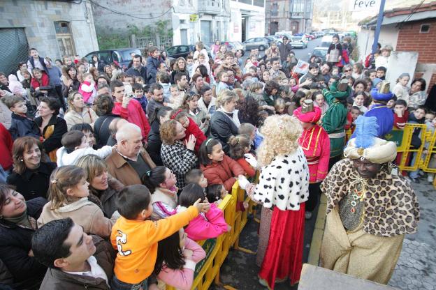 La zona rural de Pravia volverá a recibir la visita de los Reyes Magos
