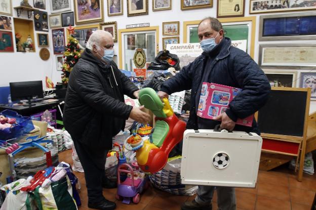 «Ningún niño debe quedarse sin regalo»