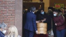 Un duro adiós para los dos obreros fallecidos en el accidente del colegio en Gijón