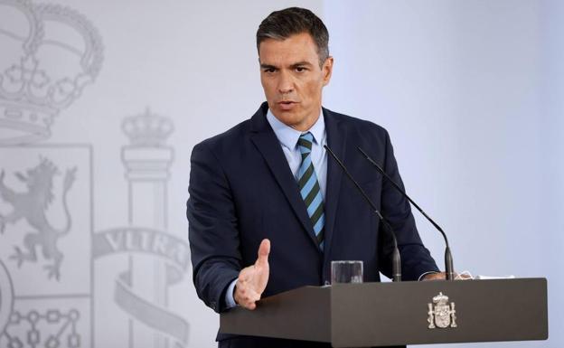 Sánchez asegura que el Gobierno «cumple» con los ganaderos y evita la crítica de Garzón sobre la carne