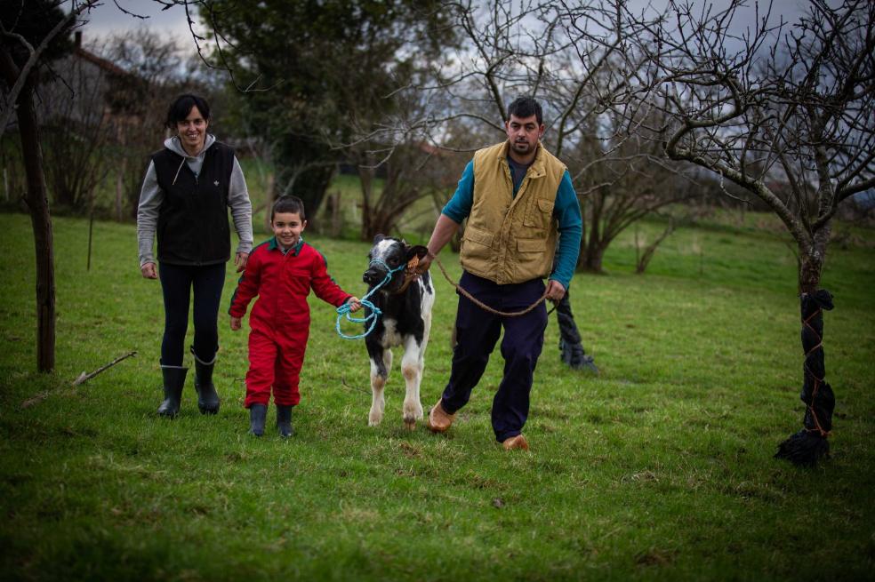 «Le miré debajo de la barriga para ver si tenía pilas»