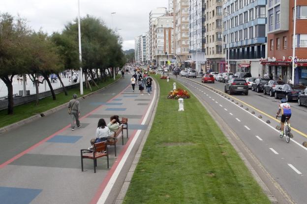 El PSOE juzga «adecuada» la plataforma única para flexibilizar el número de carriles en el Muro