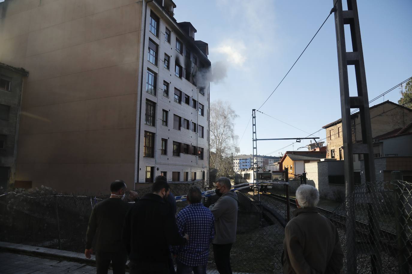 Muere una mujer en un incendio en La Felguera