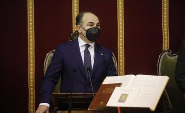 El rector de la Universidad de Oviedo, Ignacio Villaverde/J. C. Román