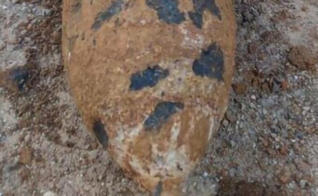 Descubre una bomba de la Guerra Civil en su casa al empezar una obra