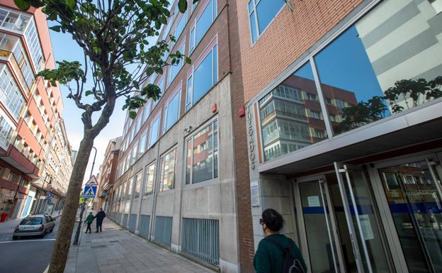 El juez ordena la vacunación contra la covid de una menor asturiana de ocho años frente a la oposición del padre