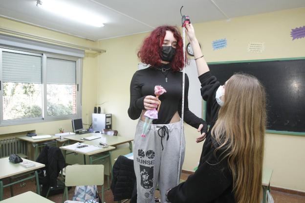 Un hospital que cabe en un aula