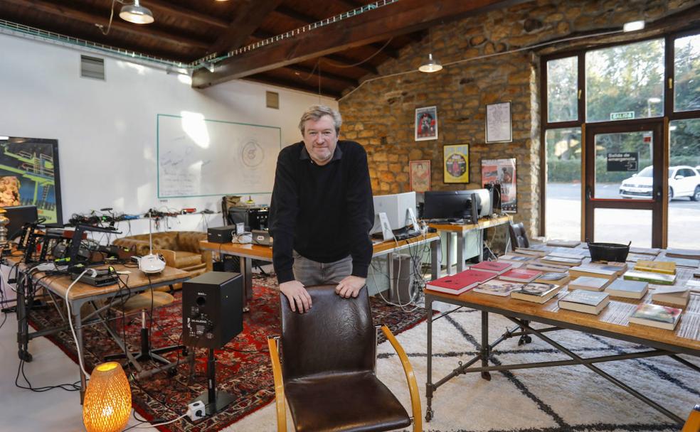 El rincón gijonés que Alex Lawton abre al mundo