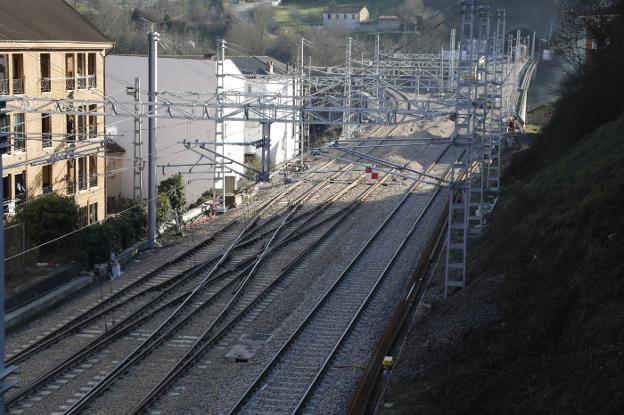 Adif conecta en Lena la variante con el trazado existente hasta Oviedo y Gijón
