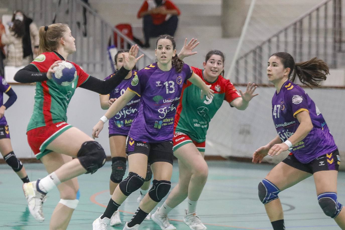 Balonmano femenino: El Unicaja se clasifica para la Copa de la Reina