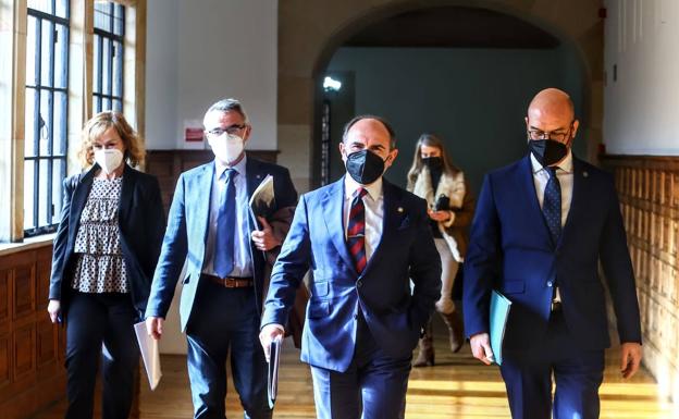 Reacciones en Mieres y Gijón a los cambios de la Universidad