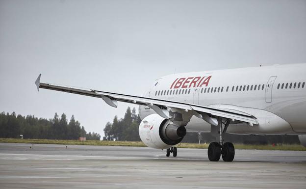 Iberia retoma el primer vuelo a Madrid de las siete de la mañana