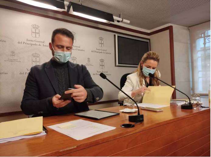 Y el Principado y el PP se acusan de «mentir, traicionar y engañar»