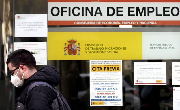 Las ofertas del SEPE que alcanzan los 35.000 euros al año para trabajadores sin estudios superiores