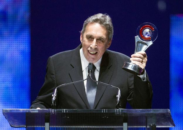 Adiós al padre del desmadre americano