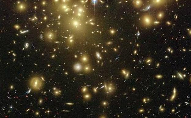 ¿Qué está pasando con la materia oscura del Universo?