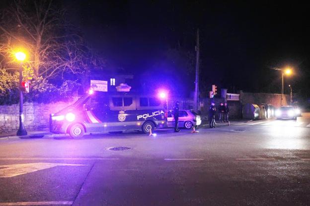 La Policía refuerza los controles en Somió tras el intento de robo en un chalé