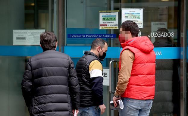 Condenado a seis meses de cárcel y a pagar más de 66.000 euros por quemar 557 hectáreas en Asturias