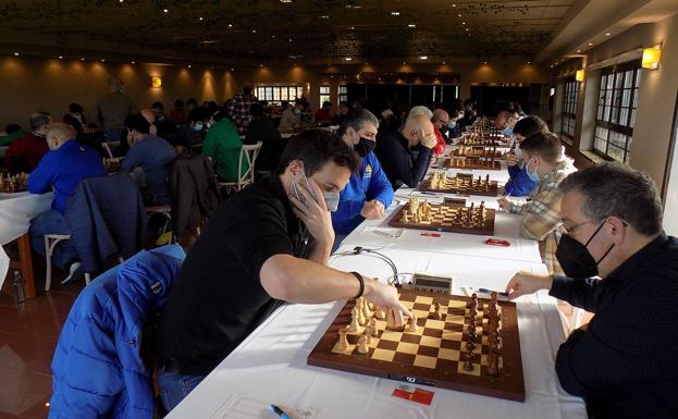 Cerca de 250 ajedrecistas en el regional individual