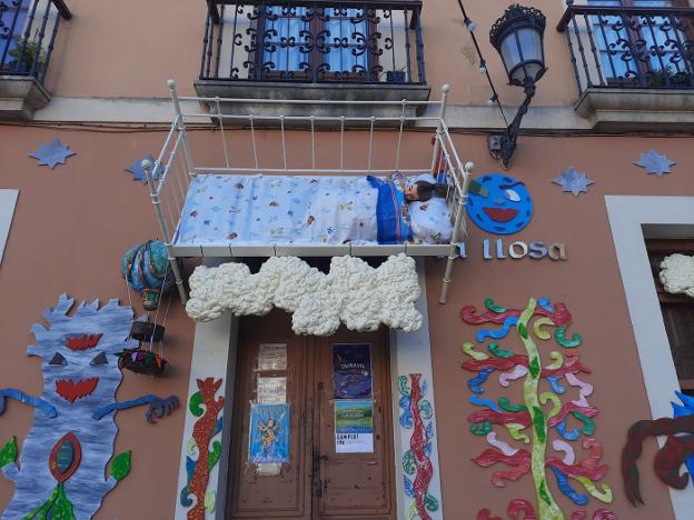 «Hay que celebrar el Antroxu con precaución, la mascarilla puede aportar algo al disfraz»