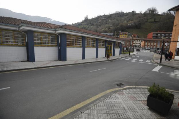 Comienzan los trabajos de remodelación y modernización del centro de salud de Riosa