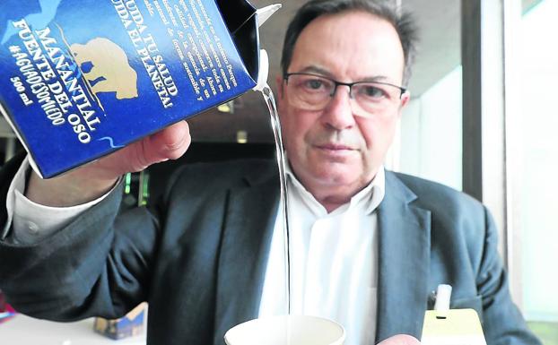 «Los dos grandes enemigos del agua son la luz y la temperatura»