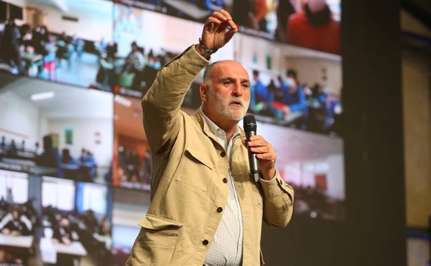 El chef José Andrés: «Putin es un matón. Deberíamos entrar en Ucrania como lo haría Gandhi y sentarnos ante las fuerzas rusas»