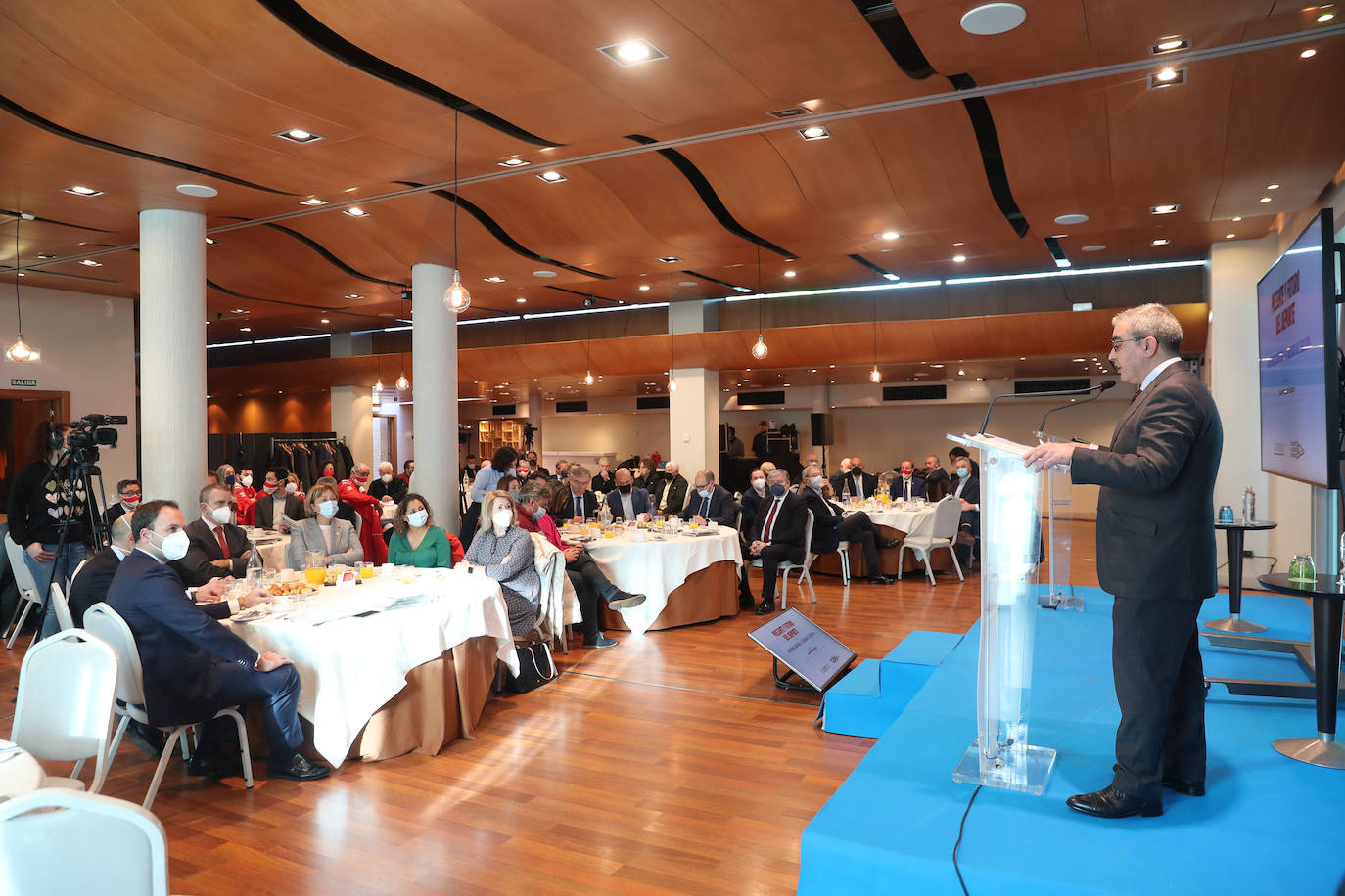 Encuentro con los representantes del deporte gijonés