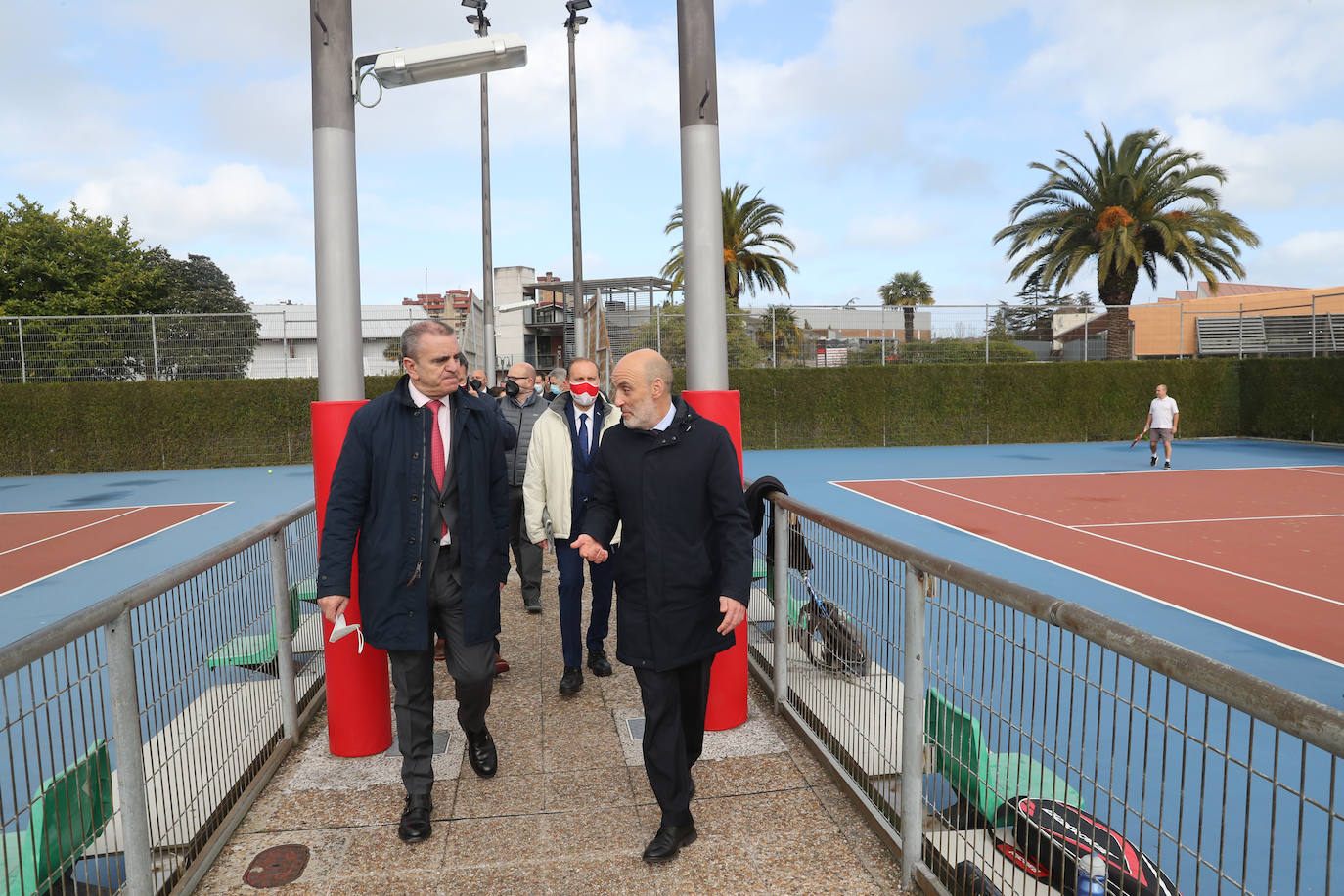 Visita a instalaciones deportivas de la ciudad