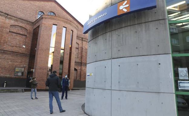 Asturias cierra febrero con 100 parados menos