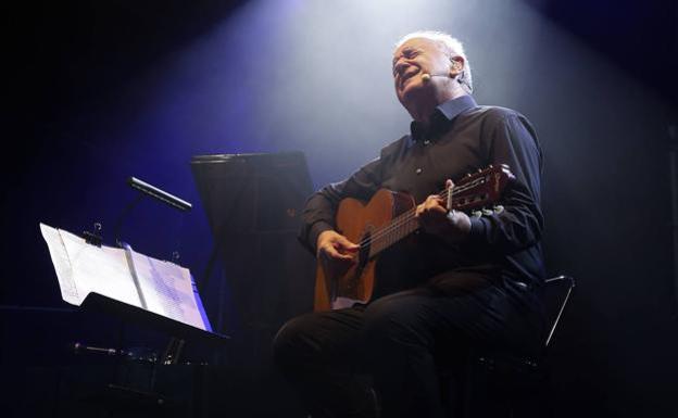 Víctor Manuel reedita en vinilo y recupera un disco de los años 70