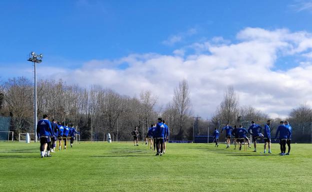 Real Oviedo | Cornud se cae de la lista para viajar a Girona
