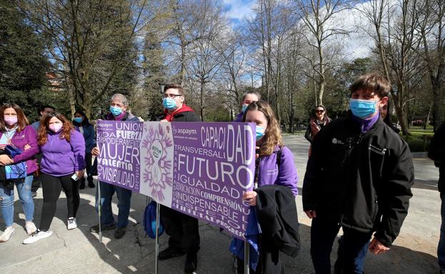 Barbón: «La Asturias actual es incomprensible sin la aportación de las mujeres»