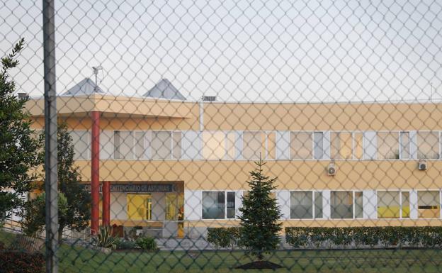 La cárcel de Asturias incautó 197 teléfonos móviles en los últimos cinco años