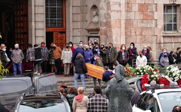 Dolor en la despedida a Ignacio Hórreo, «una buena persona» y «querido por todos»