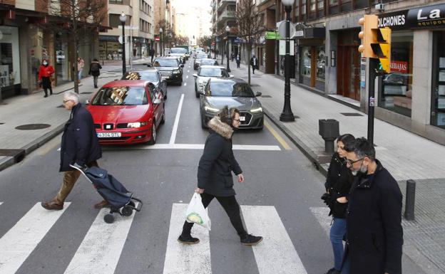 «A medio o largo plazo, la avenida de la Costa podría ser una calle residencial», apunta Aurelio Martín
