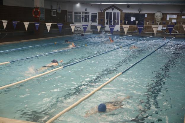 El Club Manuel Llaneza plantea otro ERTE para salvar la entidad ante la subida del gas