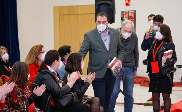 Barbón crea dos vicesecretarías y pone al frente a Gimena Llamedo e Iván Fernández