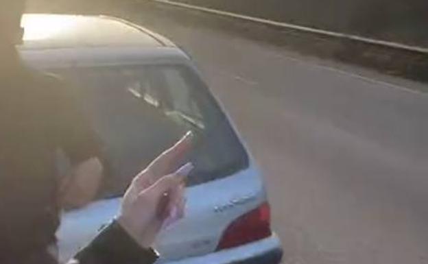 Da positivo en alcohol en Avilés, llama a otro conductor para que vaya a recoger su coche y acude borracho