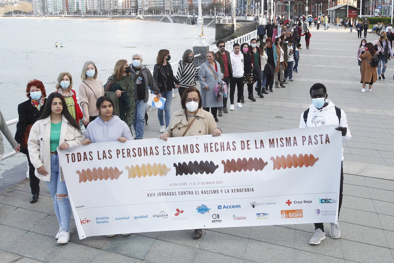 «Nos persiguen y vigilan en las tiendas»