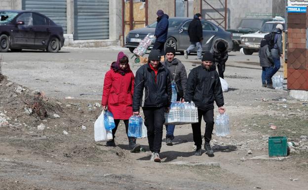 Rusia destruye la red de abastecimiento de agua y extiende la sed por Ucrania