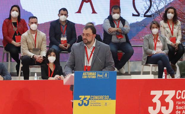 Barbón pide que no se haga una «bajada indiscriminada de impuestos» para hacer frente a la crisis