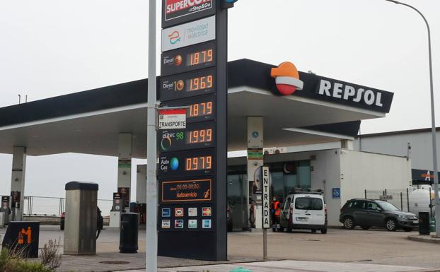 La gasolina y el diésel más baratos de este lunes en Asturias se venden en Avilés