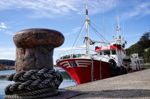 El paro de la flota pesquera en Asturias es uno de los más altos, con casi el 100%