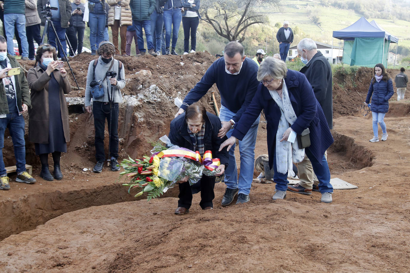 «No sé si mi padre estará aquí, quisiera que sí»