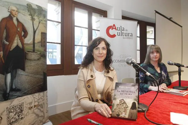 «Cuesta mucho ser madrileña y escribir un libro asturiano»